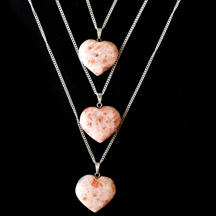 Soothing Crystals - Vente Colliers à pendentif - Pendentifs Cœur de Cristal | Pierre de Soleil | Bijoux en Pierres de Guérison1