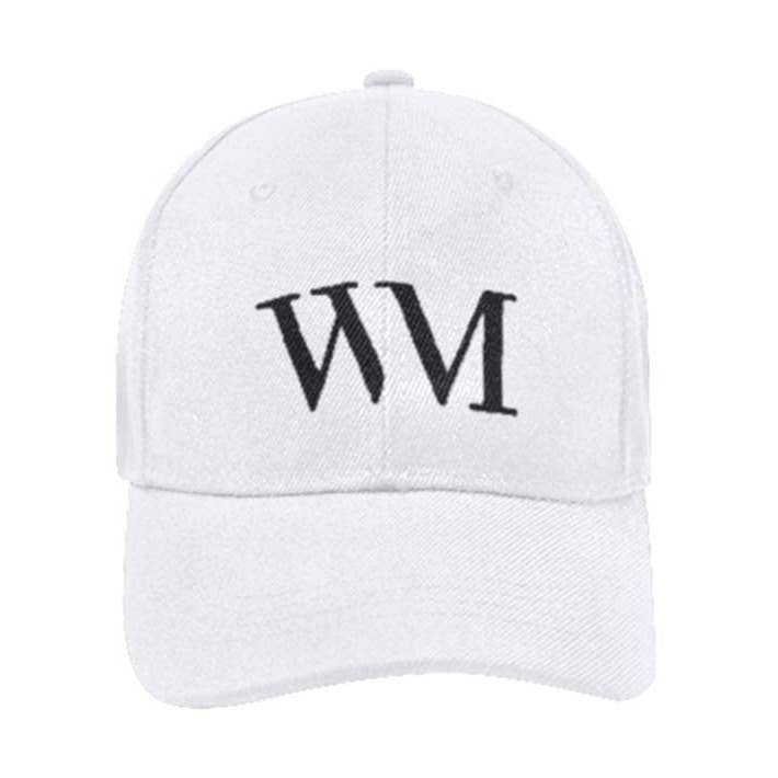 Casquette WM avec logo brodé en blanc pour la vente par Worth A Million