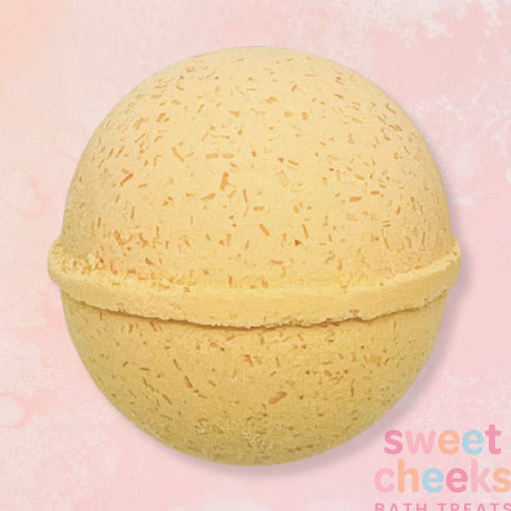Toasted Vanilla Caramel Bath Bomb for wholesale by SweetCheeks Bath Treats