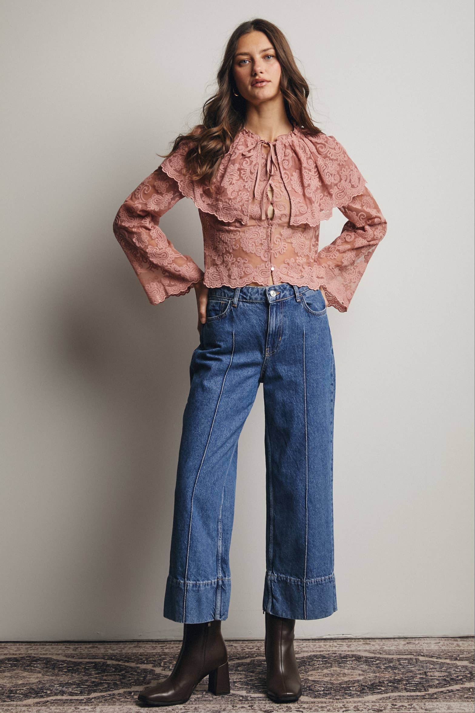 Forte - Wholesale Blouse - Women's - Sheer Embroidered Lace Blouse FT001610