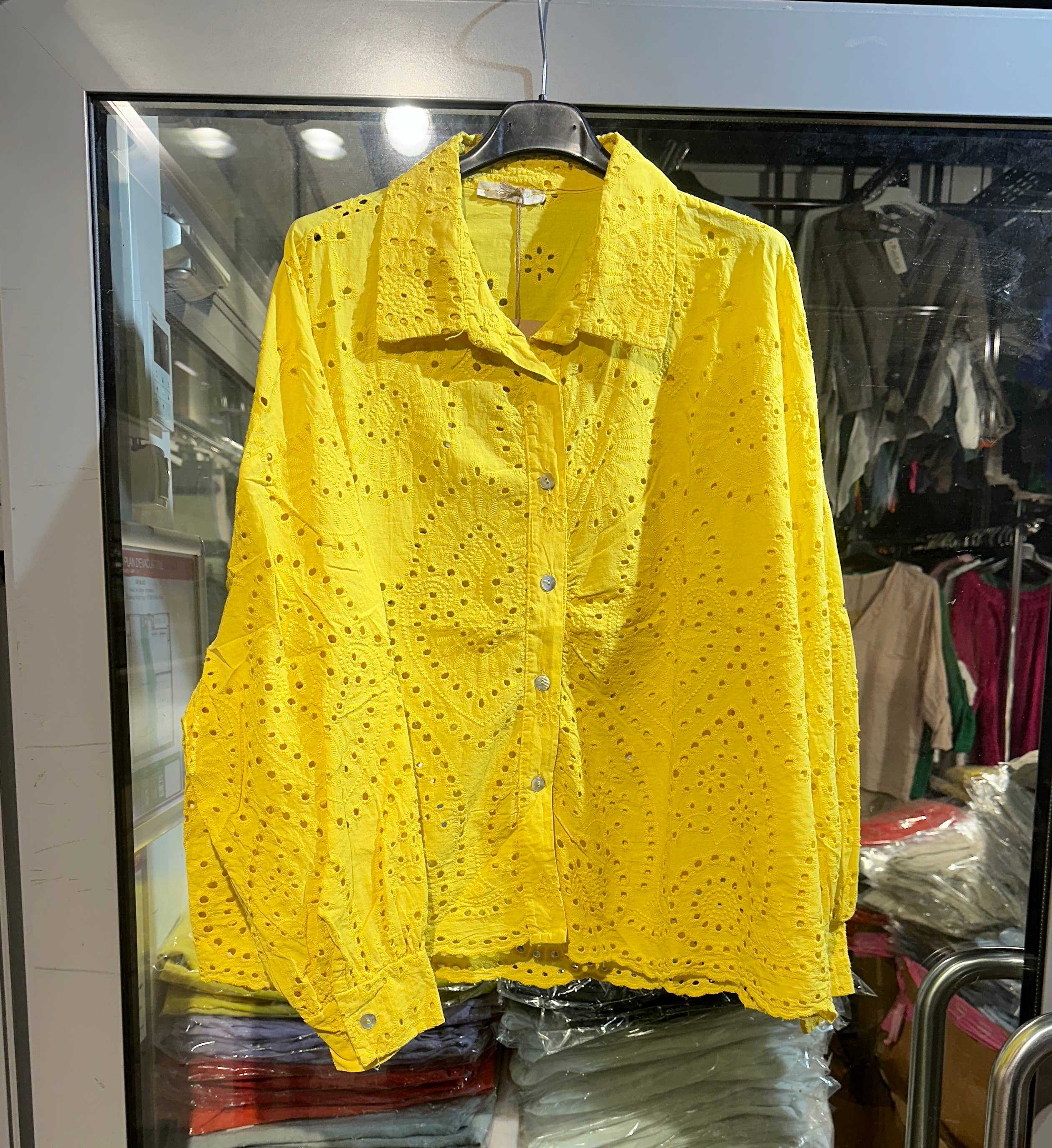 LÉA & LUC – wholesale Buttoned-down shirt – Women's – 100% Cotton Shirt REF. 2028832