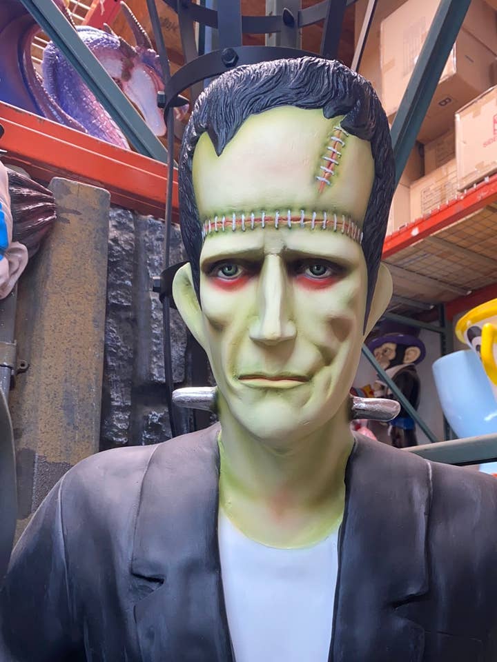 LM Treasures - Wholesale Costume - Unisex - Frankenstein Life Size Statue5