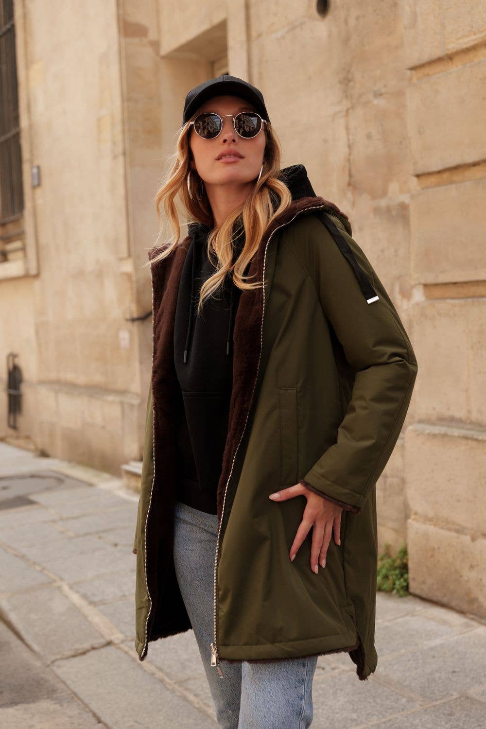 Attrait Paris - Wholesale Parka - Women's - Long hooded parka, reversible fur (Copy)3