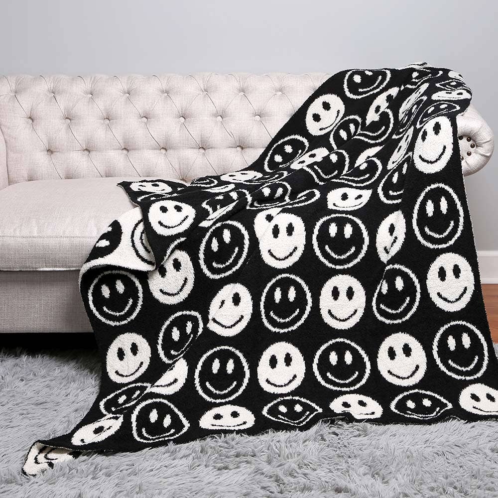 Sensibling Corp. - Wholesale Throw Blanket - SMILE PATTERNED REVERSIBLE Throw Blanket0