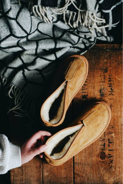 ONAIE - Wholesale Slippers - Women's - Women's Slipper Boots1