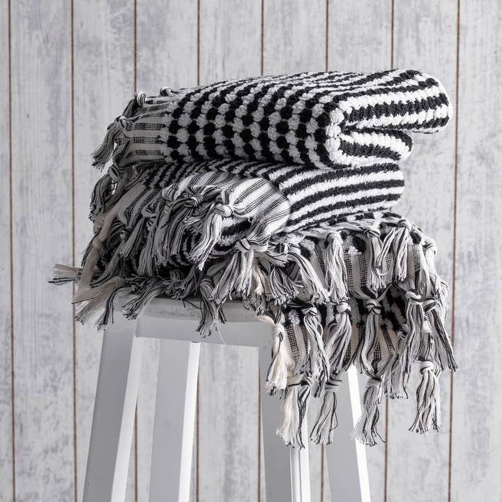Kikoya - Wholesale Hand Towel - Pompom Bubble Handloomed Turkish Hand Towels farmhouse decor