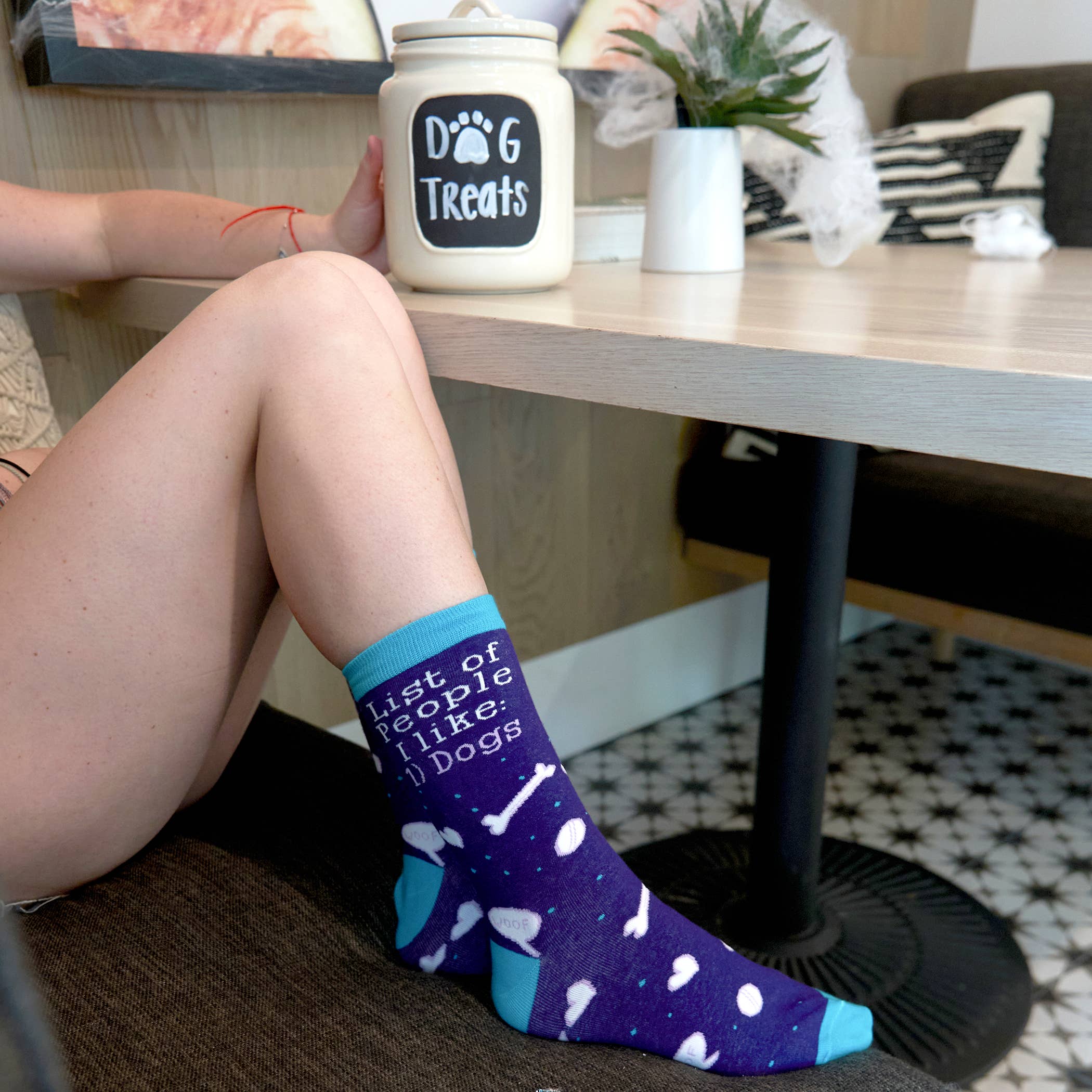 Boogie Toes - Wholesale Socks - Unisex - People I Like Dogs - Adult sock - One Hit Wonders - Size M1