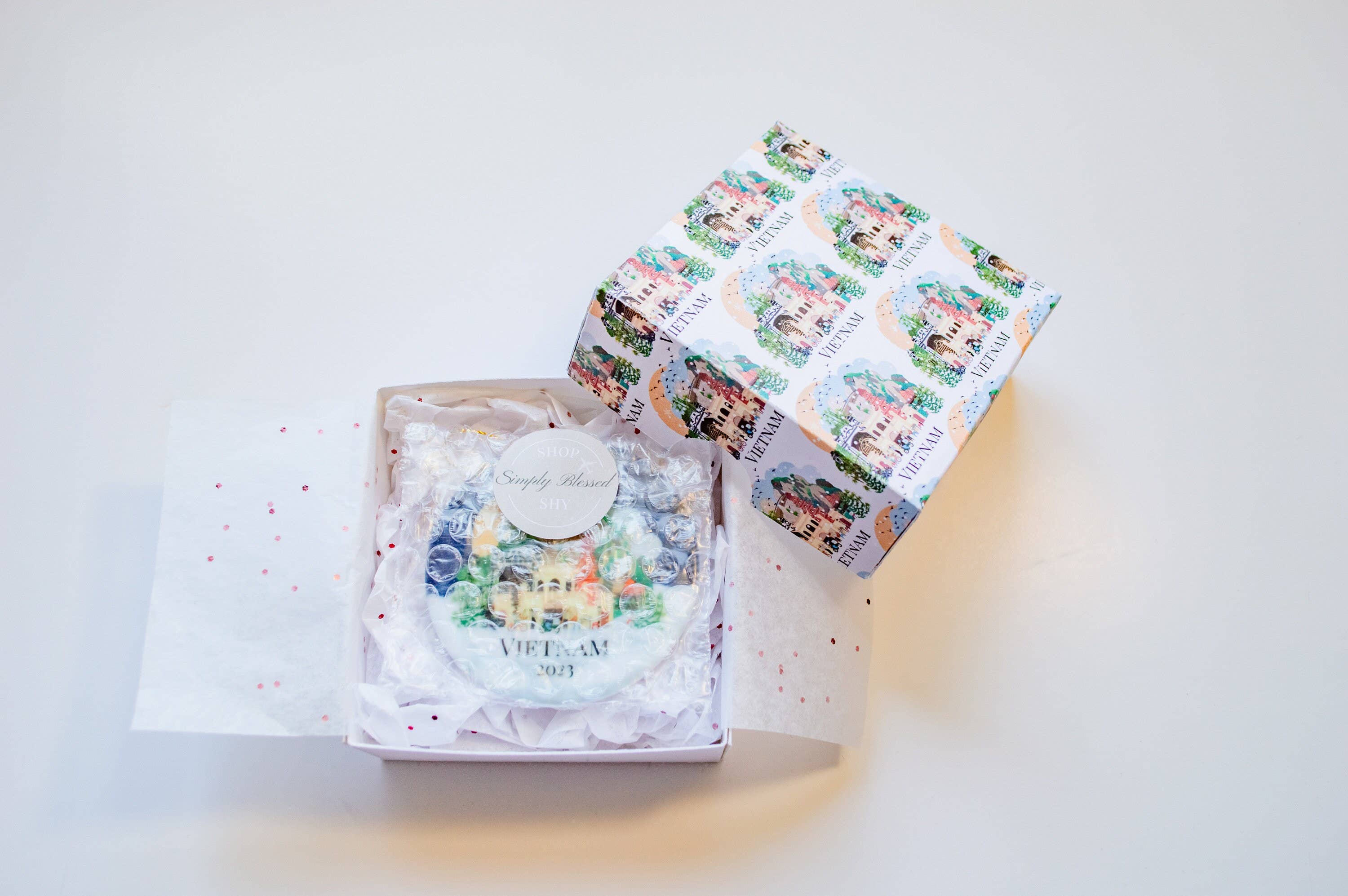 simply blessed shy - Wholesale Gift Box - Travel Themed Illustrated Ornament Gift Boxes9