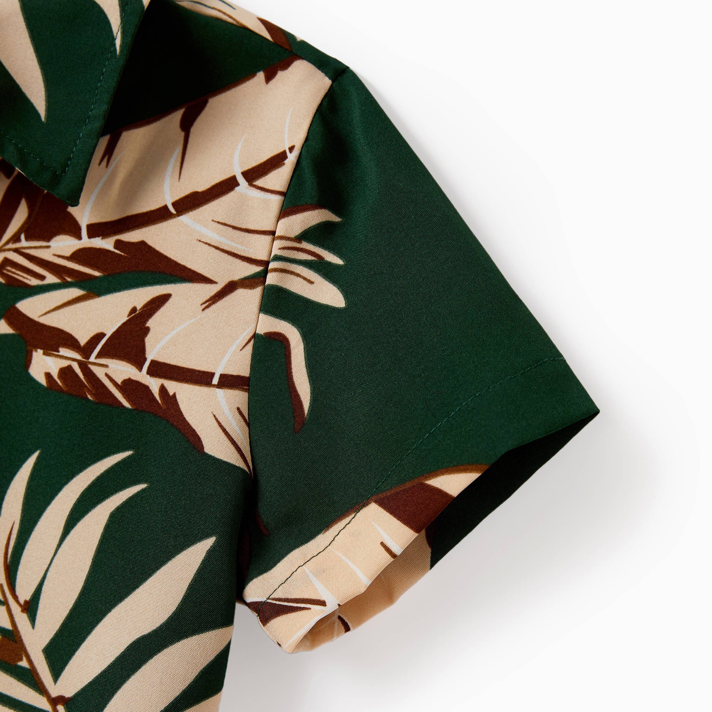 Verde Oscuro Conjunto de Ropa de Vacaciones Hawaianas Verde Tropical a Juego para la Familia de venta al por mayor en Faire6