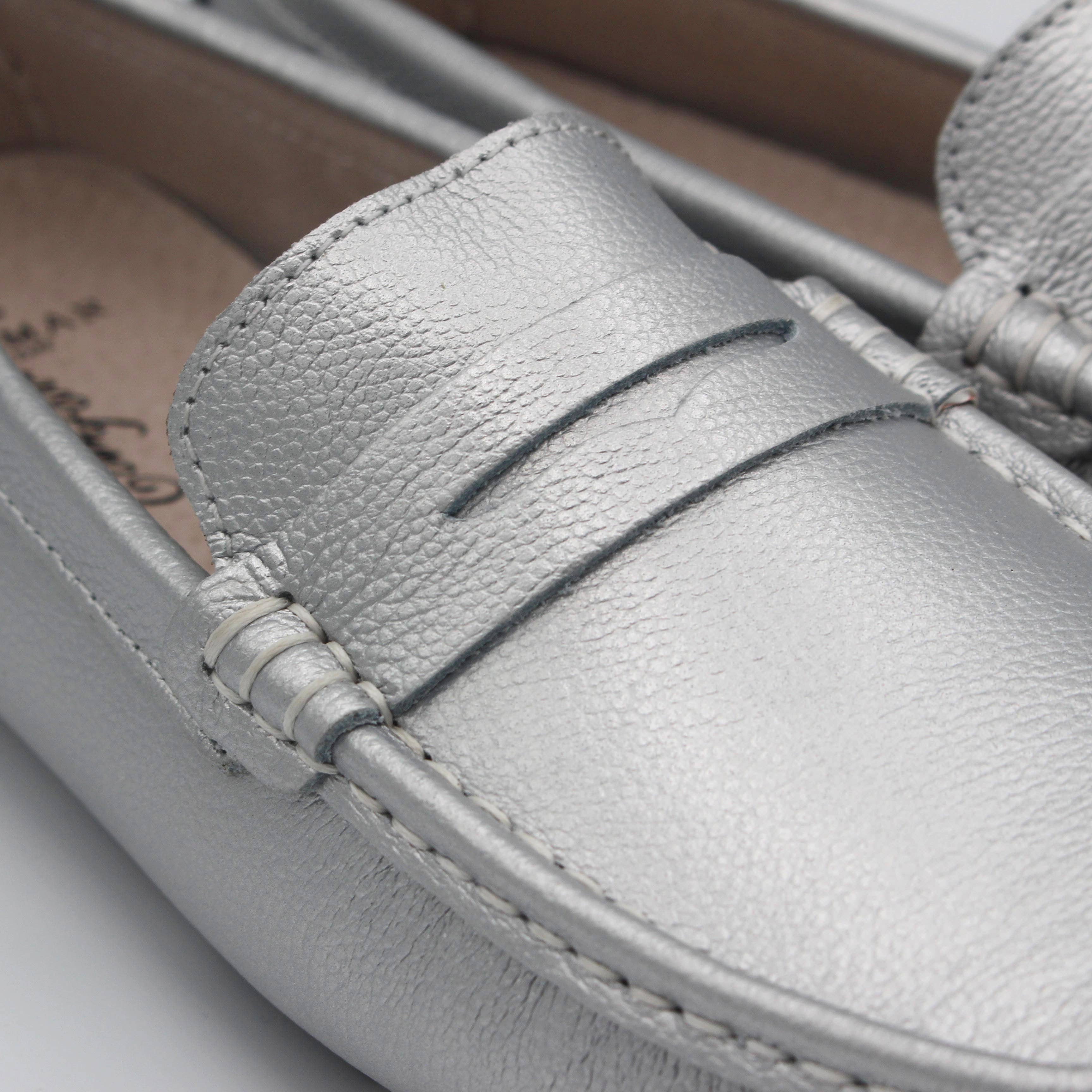 Zerimar 1942 - Wholesale Loafers - Women's - Women's Leather Moccasin Loafer Flat Shoes-Zerimar29