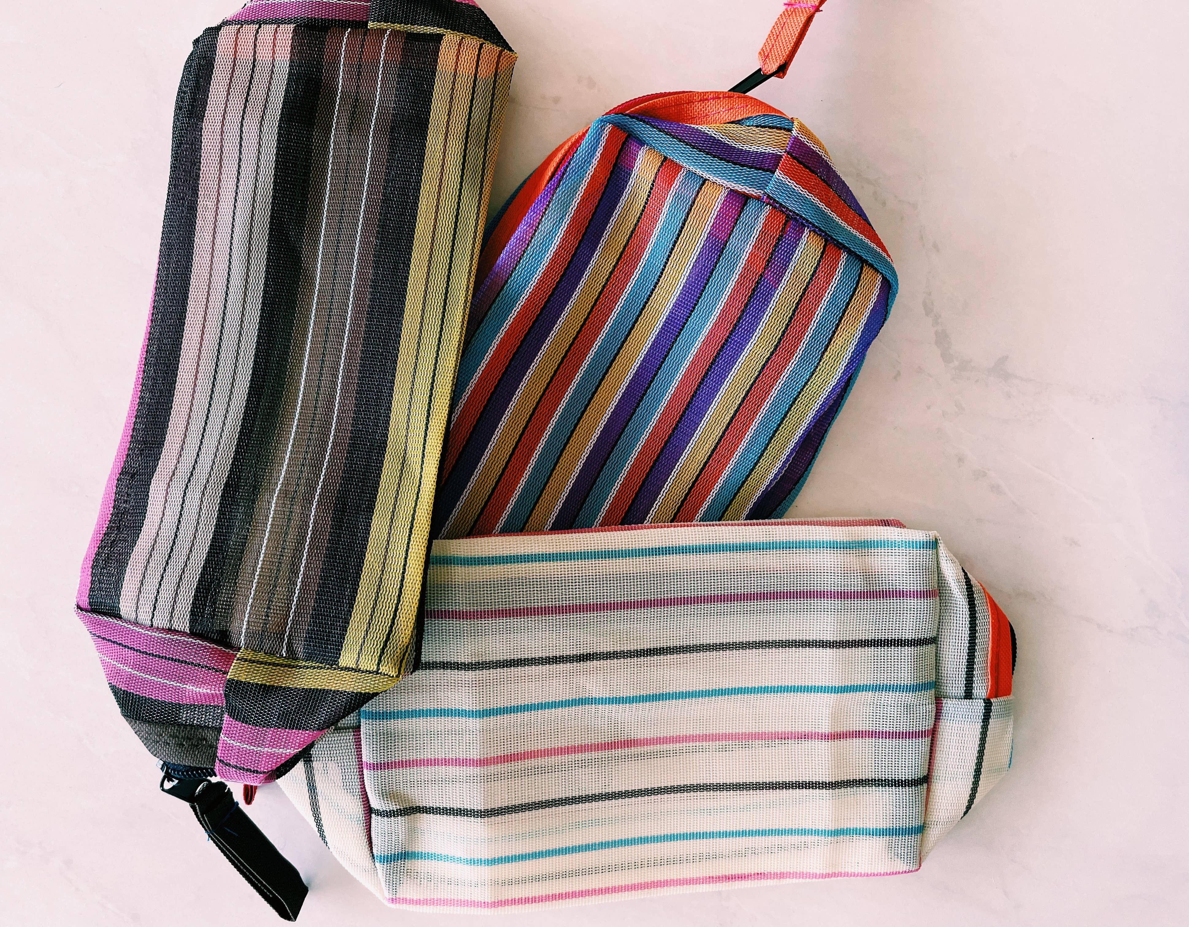 Pura Vida – Großhandel Schmink-/Kosmetiktasche – Kosmetiktasche und Federmäppchen aus mexikanischem Netz1