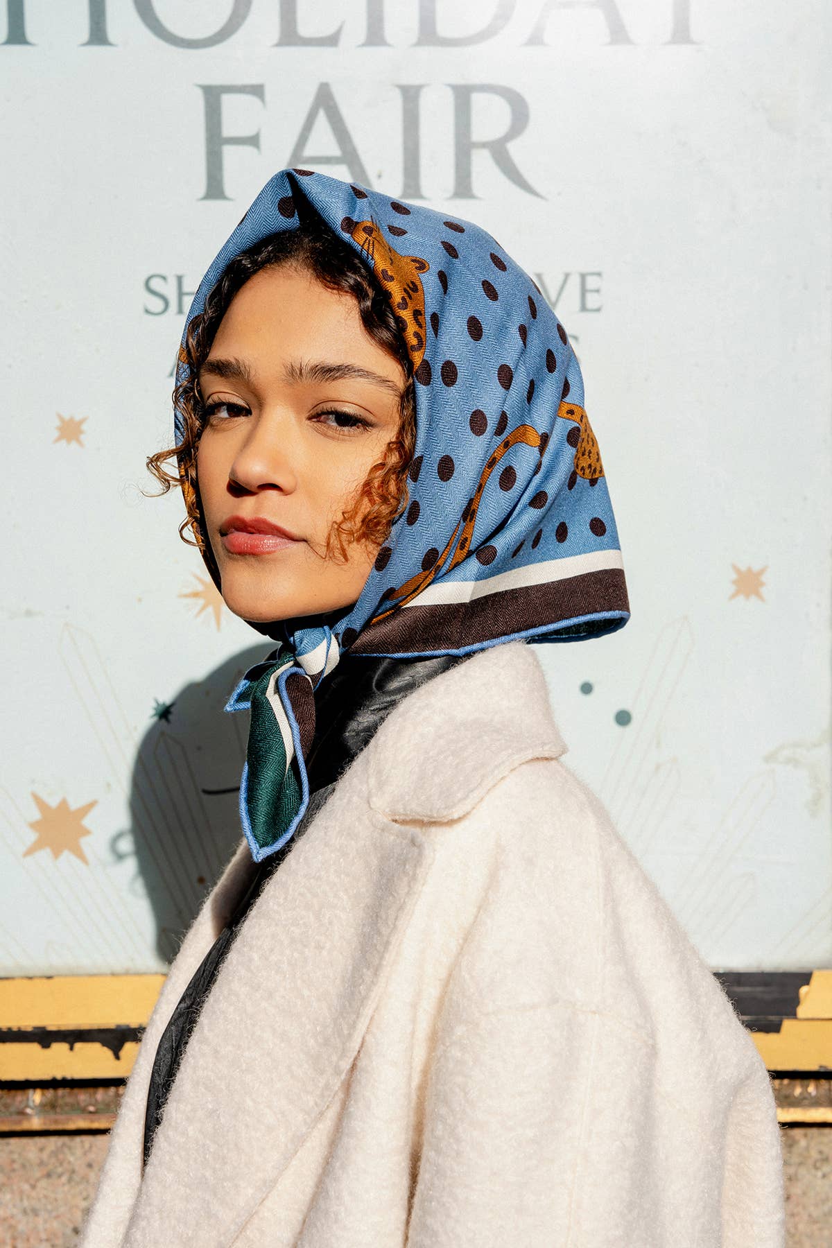 Jessie Zhao New York – Cachecol - Mulher por atacado – Cachecol de Lã e Seda de Dupla Face do Jardim dos Leopardos Azuis2