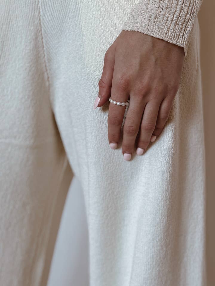 Anello con Perla d'Acqua Dolce Everly per la vendita all'ingrosso da parte di Oak + Eve