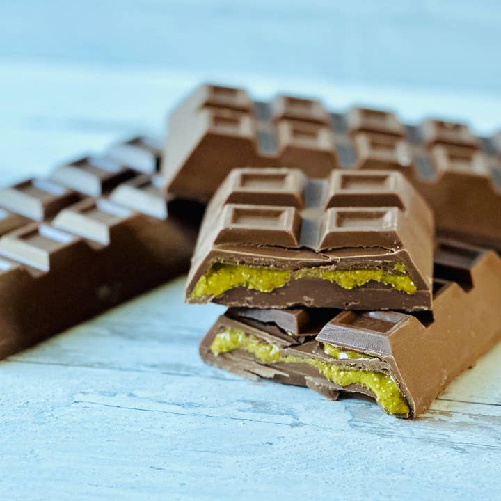 Chocolates Unlimited by Denise - Wholesale Chocolate Bar - Dubai Candy Bar, Dubai Chocolate Bar (275G)1