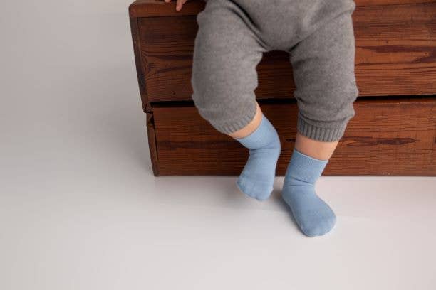 squid socks – wholesale Strumpor - Baby – Colby - Halkfria babystrumpor i ljusblå, kobolt, marinblå 5