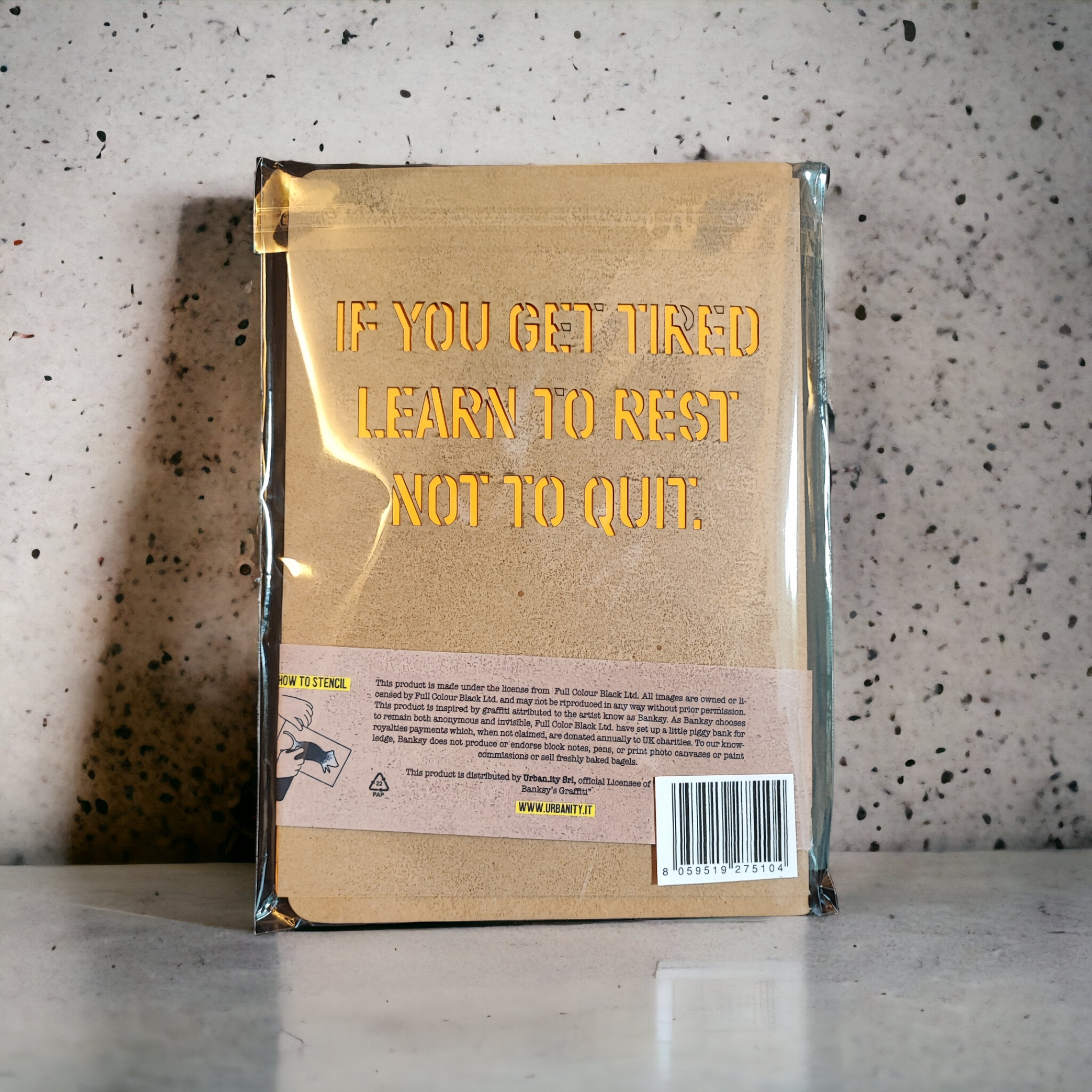 URBAN.ITY SRL – Engroshandel Dagbog – Banksy A5 street journal med stencil - Learn to rest3