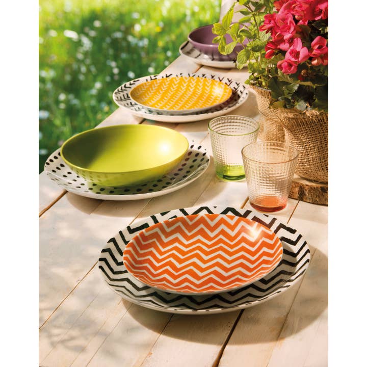 multicolour 18 Crazy Line Dinnerware Set for wholesale on Faire9