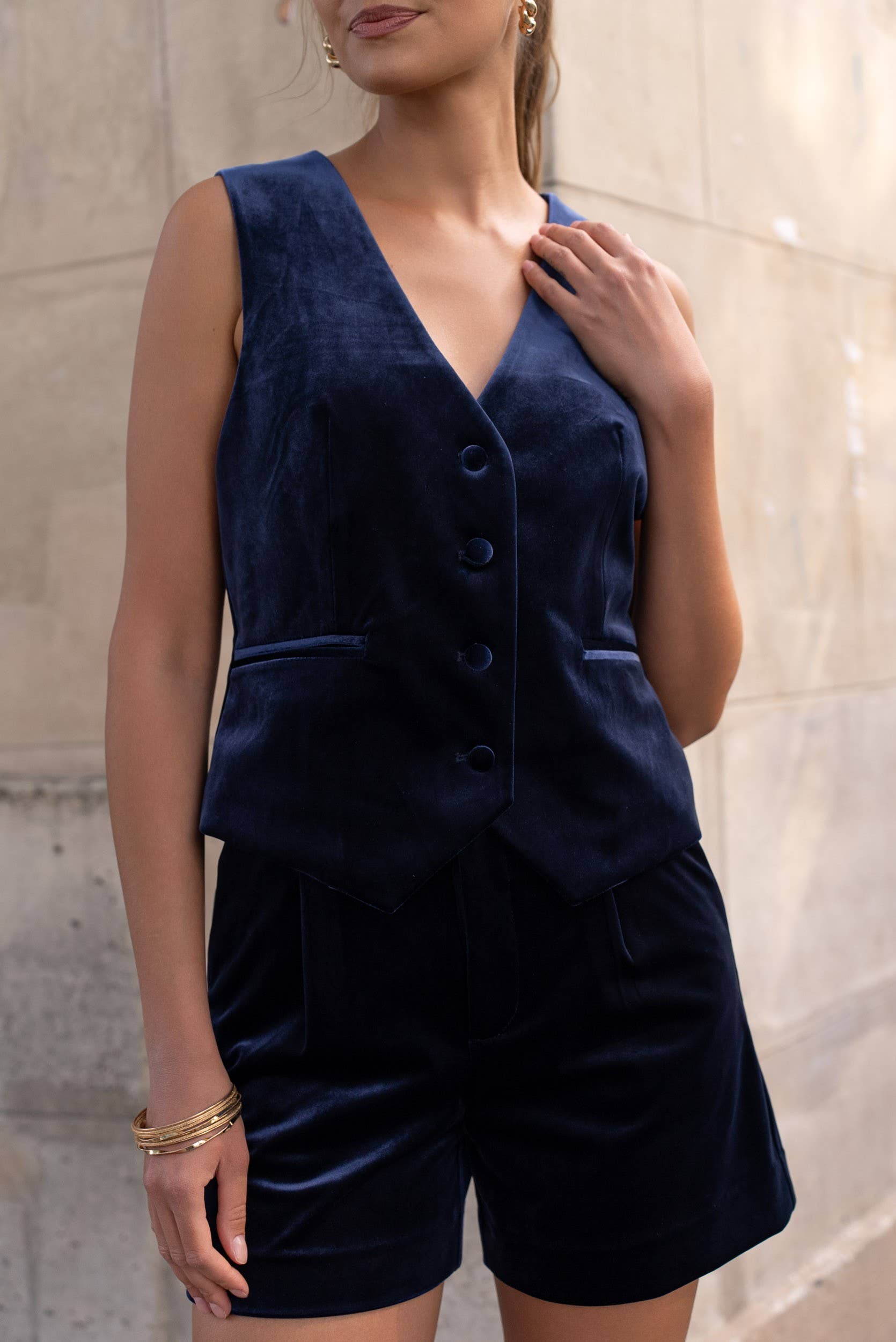 Attentif Paris - Wholesale Suit Vest - Women's - plain velvet sleeveless suit vest17