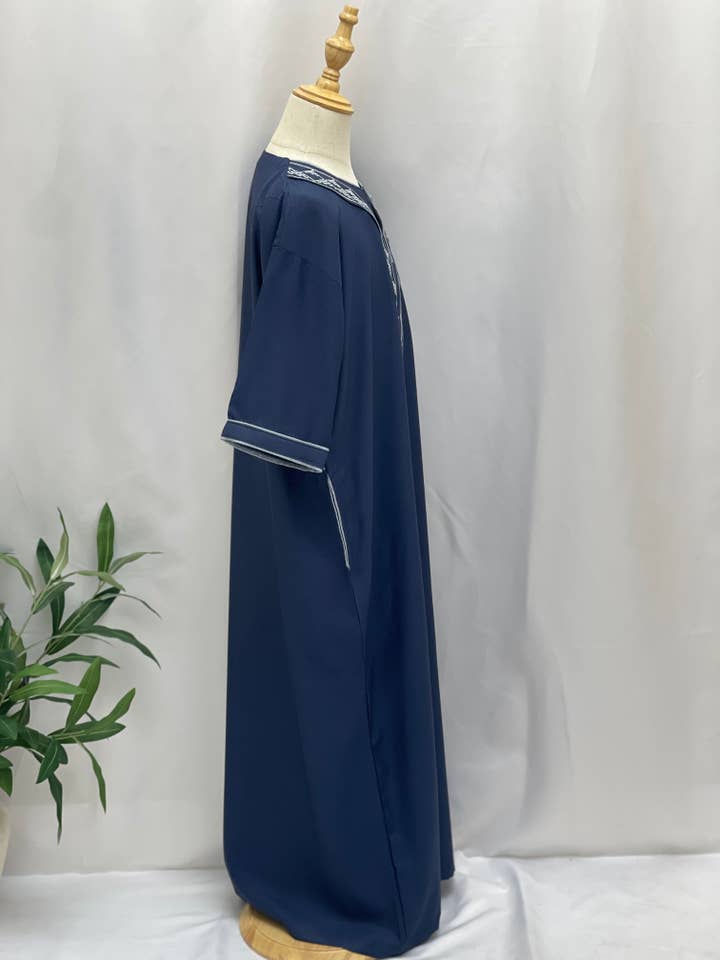 Palestinian Elegance - Wholesale Dress - Kids - Kids' High-Quality Thobe - Multiple Sizes and Colors9