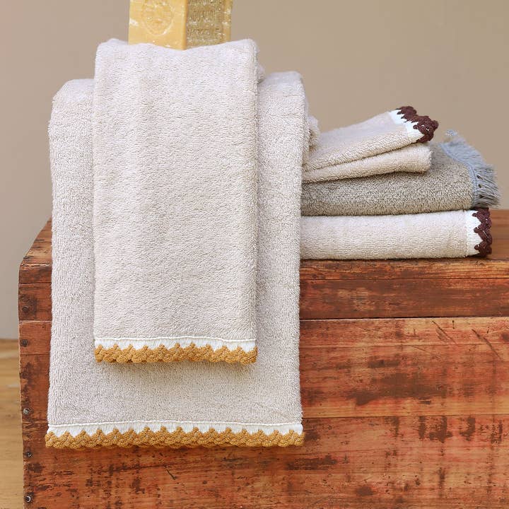 TRICOT bath towels and other Purchase Wholesale sassi da giardino. Free Returns & Net 60 Terms on Faire trending on Faire.