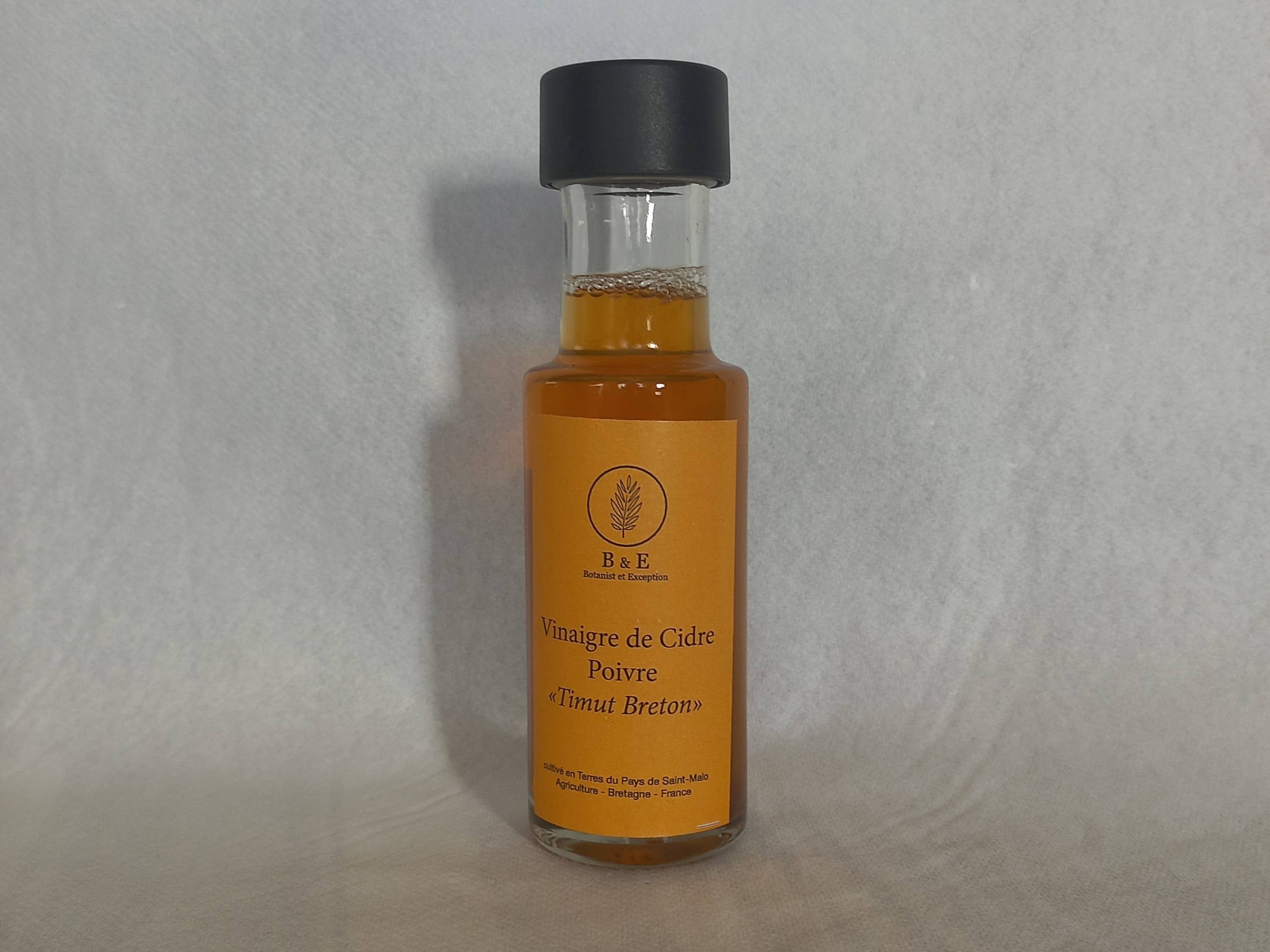 Botanist & Exception (B&E) - Wholesale Vinegar - Cider Vinegar - TIMUT PEPPER GROWN IN FRANCE