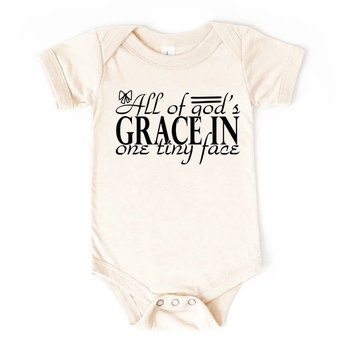 All Gottes Gnade in einem winzigen Gesicht Baumwollstrampler Babygeschenk für den Großhandel von Mama and Littles Apparel