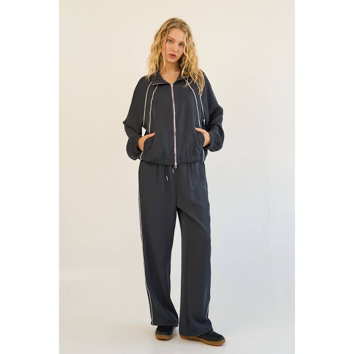 The GREii – wholesale Top & pants set (NOT Loungewear) – Women's – Metalic Piping Detail Top and Drawstring Pant Set 13