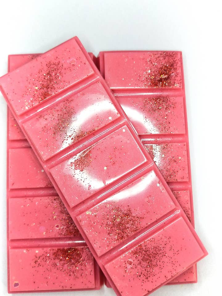 Strawberries and Cream Snap Bar for wholesale by Melted Memories