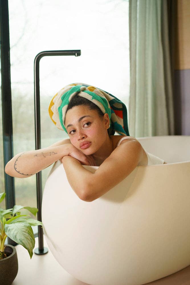 Donna Wilson - Wholesale Bath Towel - Mixed Fizz Bath Towel6