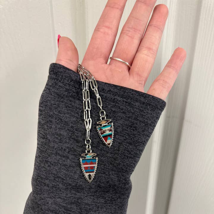 Collane con frecce azteche sudoccidentali per la vendita all'ingrosso da parte di The Branded Blue Roan