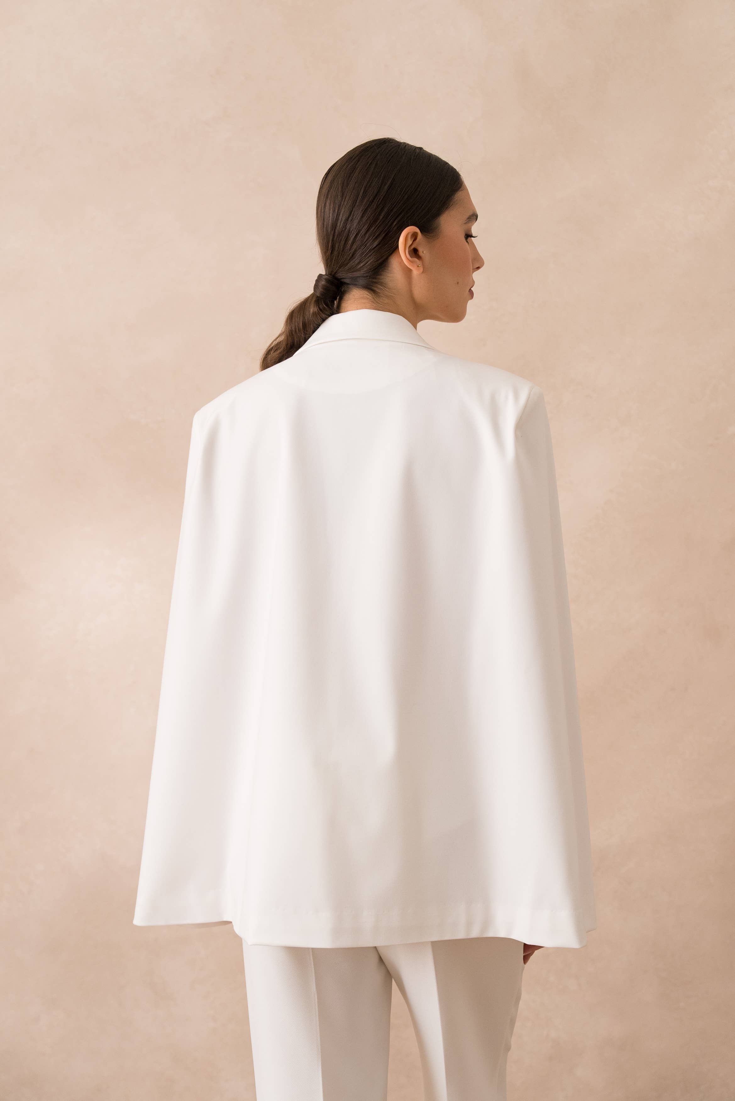 Attentif Paris - Wholesale Jacket - Women's - [Vision] Oversized cape jacket with structured cut29