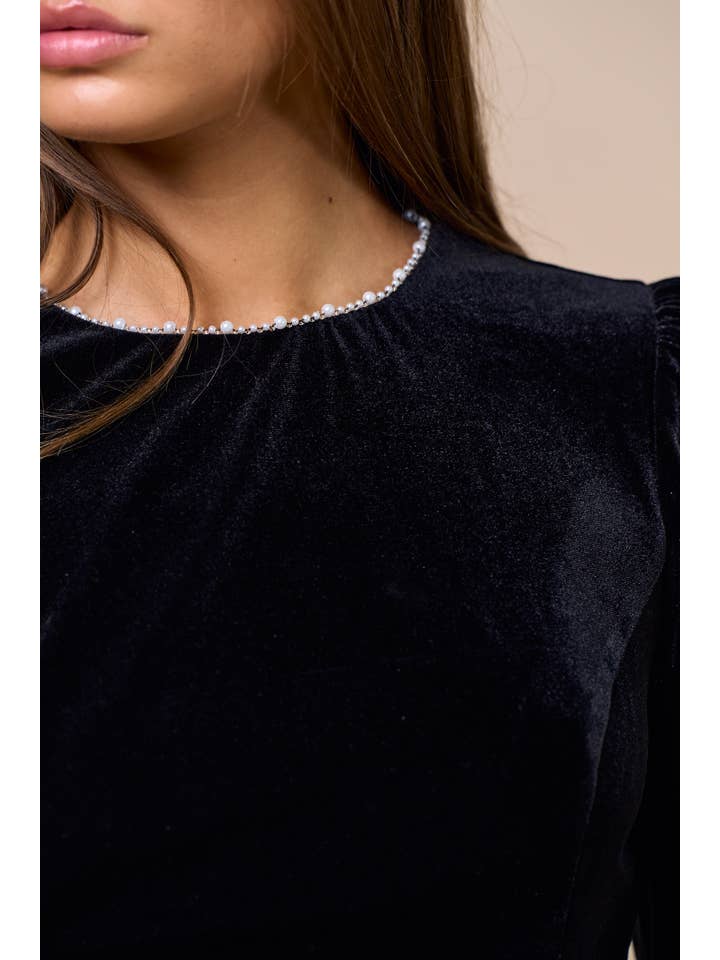 Noir Haut à manches longues avec bordure en perles Velvet Touch en vente sur Faire1
