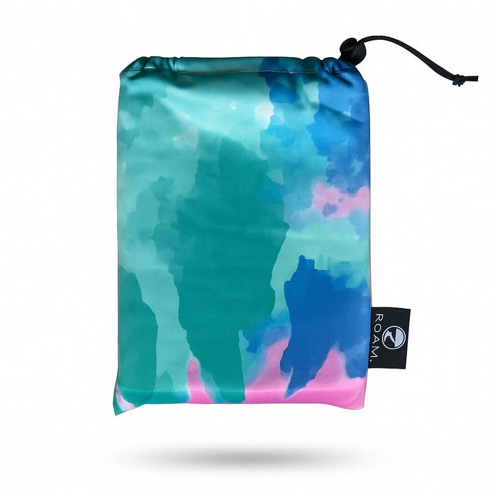 ROAM – wholesale Sports towel – Quick Dry Beach Pool Towel - Full Size (Tie Dye Paradise)2