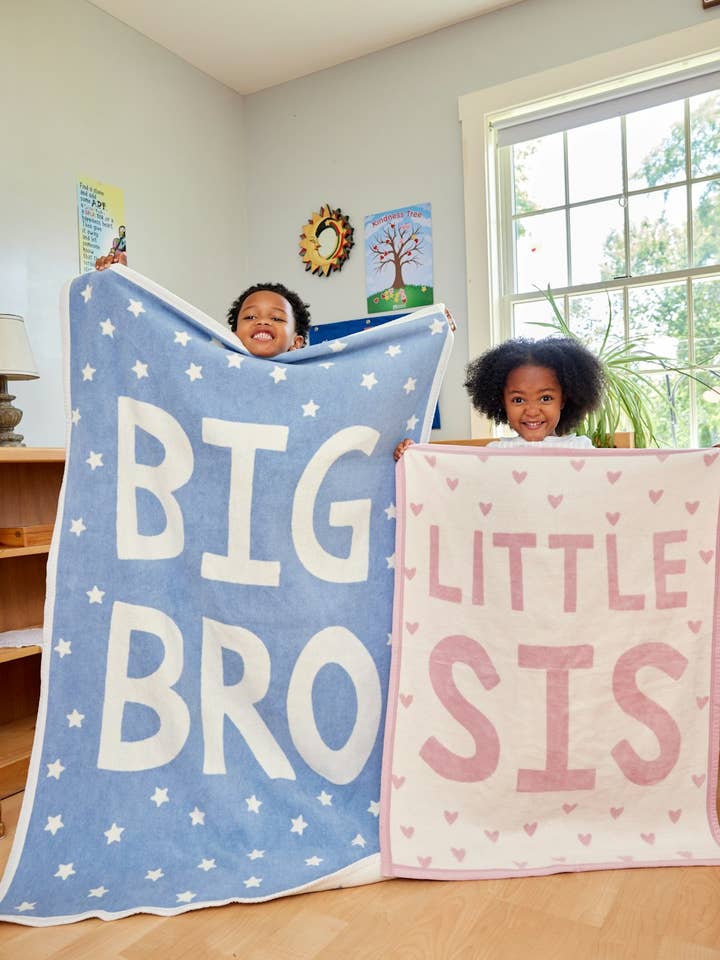 ChappyWrap - Wholesale Bedding Blanket - Kids & Baby - Big Bro Midi Blanket4
