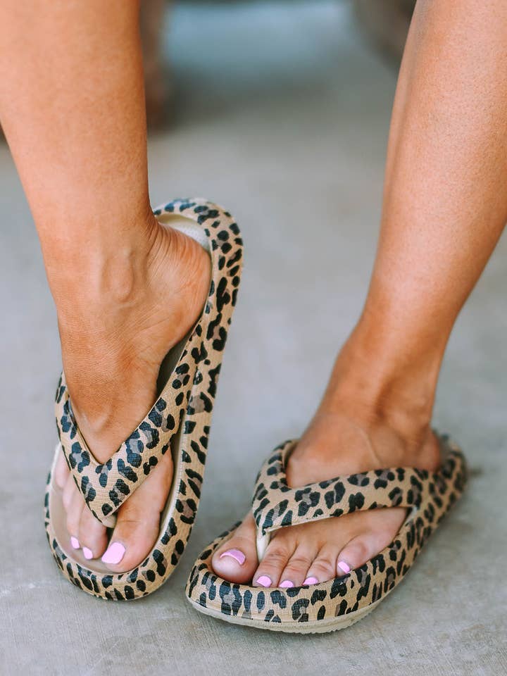 Leopard Print Thick Sole Flip Flops for wholesale by 1 the Woman