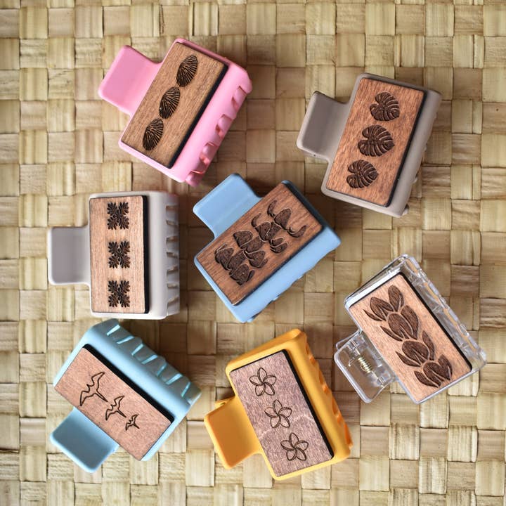 Revel Sun Hawai'i – wholesale Hair clip – Women’s – Mini Handmade Wood Engraved Hair Clip1