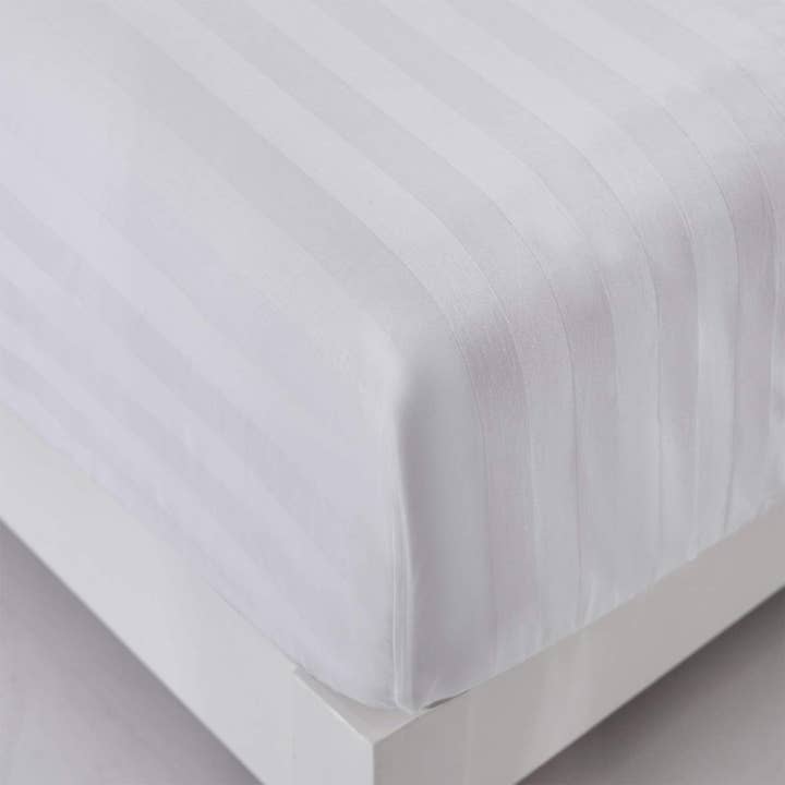 Salarosa - Wholesale Sheet Set - 3-Piece Bed Sheet Set – 100% Cotton, 300 Thread Count,