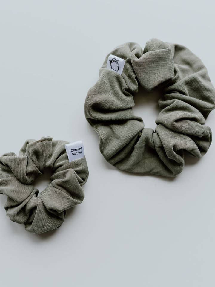 Elastici per capelli verde muschio per la vendita all'ingrosso da parte di Created Mother