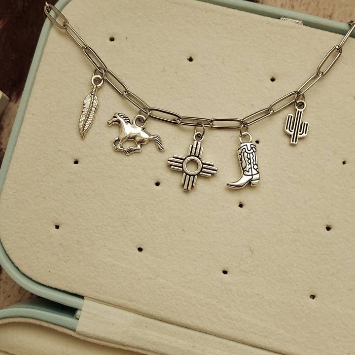 The peachy cactus boutique - Wholesale Pendant/Charm Necklace - Out West Charm Necklace