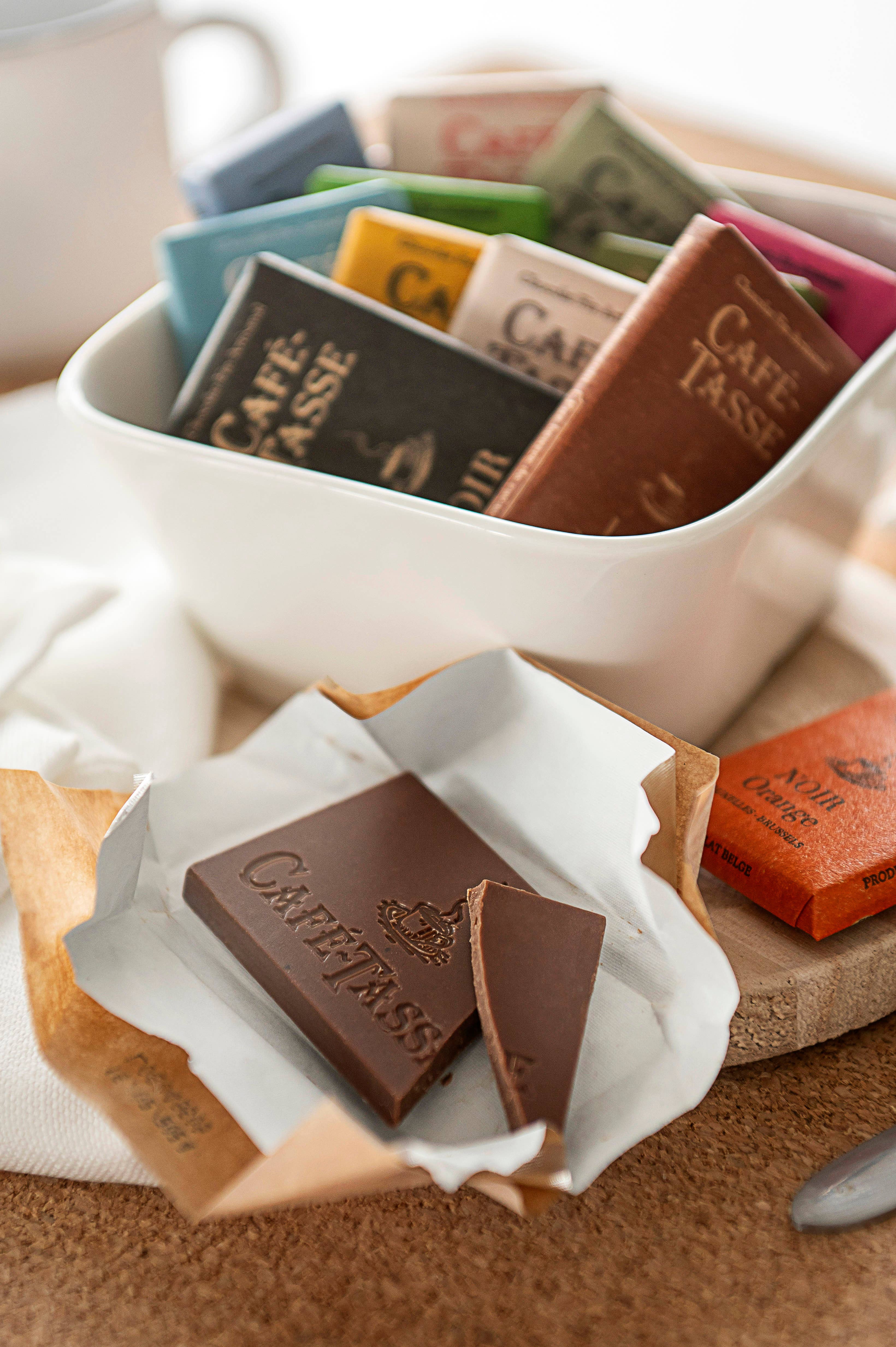 Café-Tasse - Wholesale Chocolate - Pack of 20 Mini Chocolate Bars1