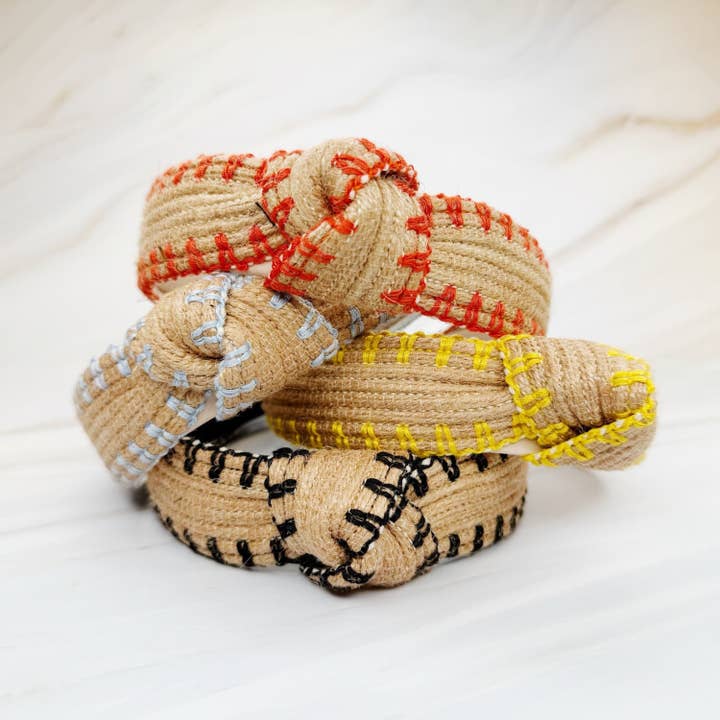 Bandeau en raphia cousu de couleur pour la vente par Ellison+Young