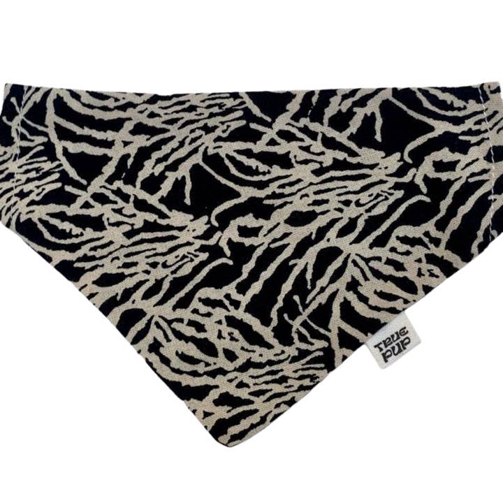Bandana à enfiler réutilisé Minimal pour la vente par True Pup
