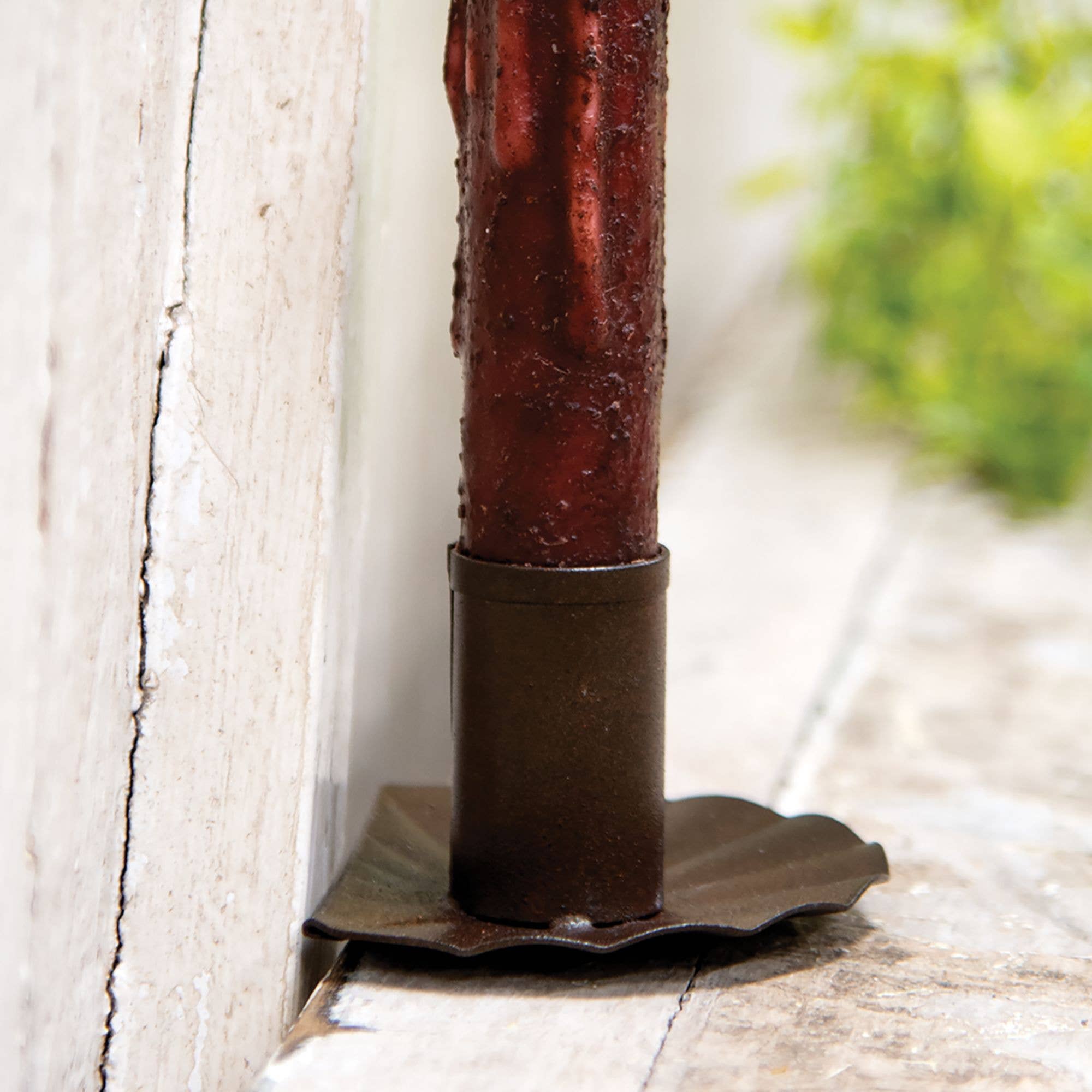 The Hearthside Collection – Großhandel Kerzenhalter – Halber konischer Halter aus Metall1