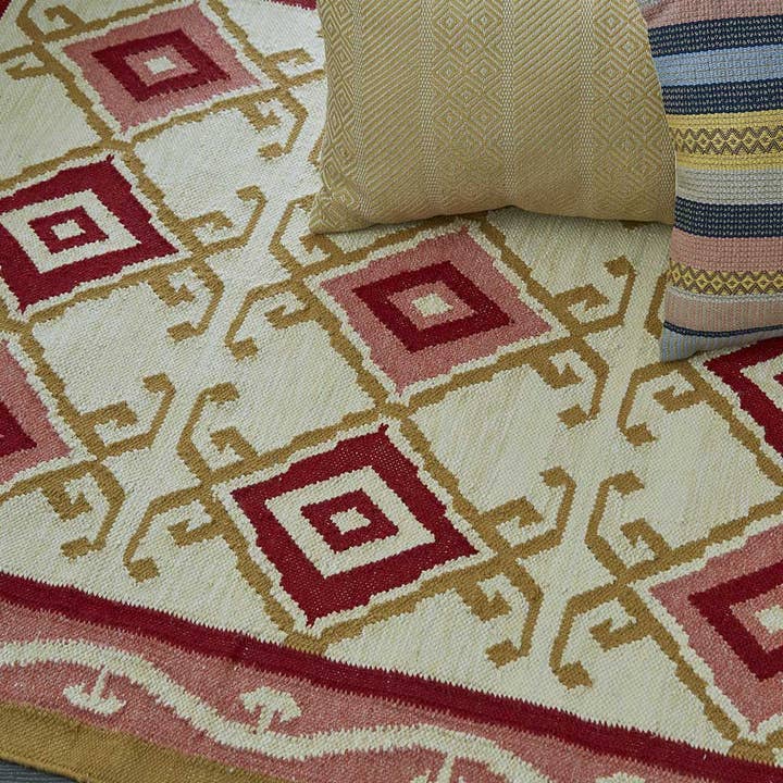 Weaver Green - Wholesale Area Rug - Heraldic Gwynevere Rug