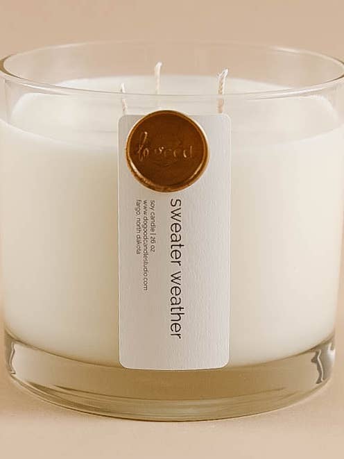 Sweater Weather | Automne | Bougie en soja à trois mèches pour la vente par Do Good Candle Studio