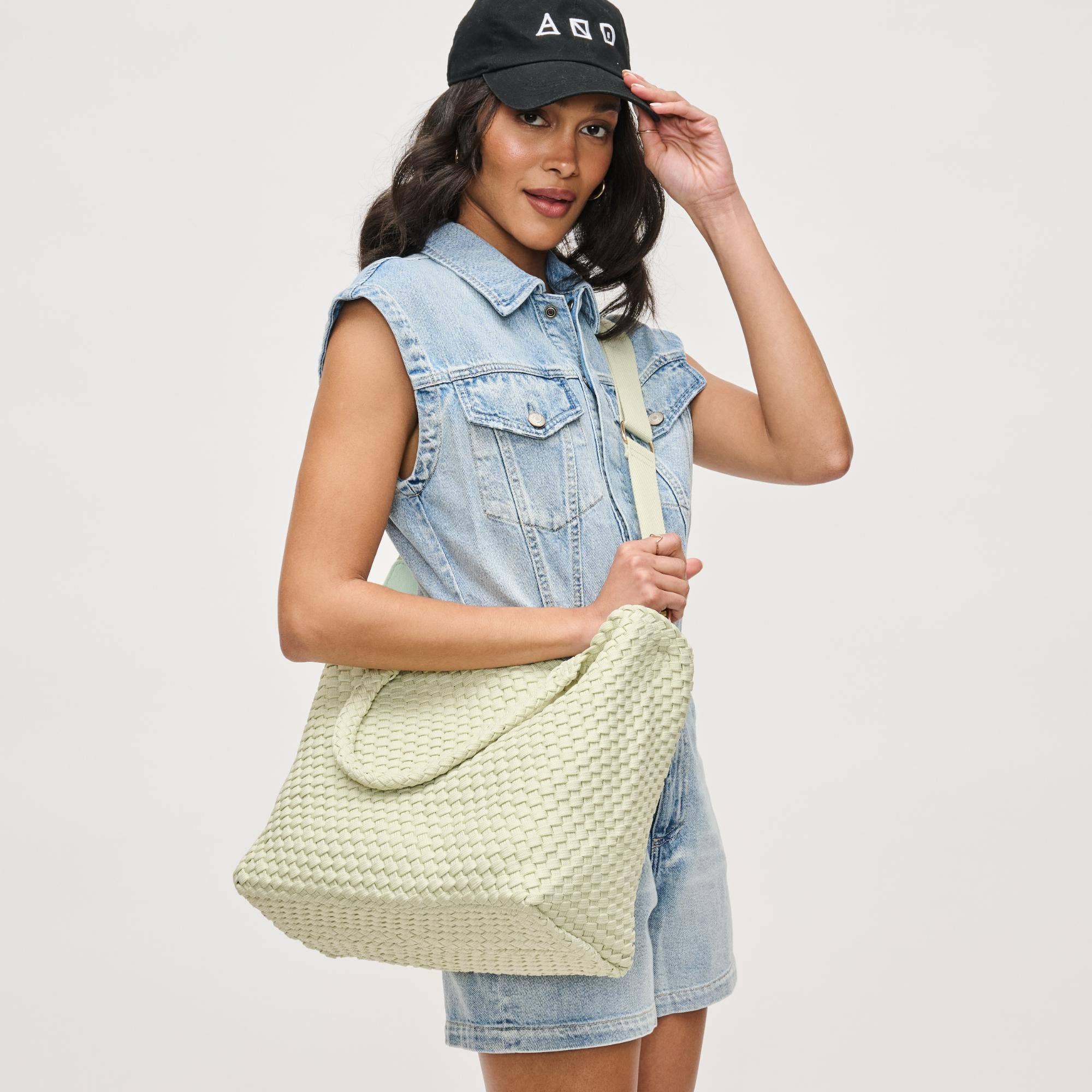 Sol and Selene - Wholesale Draagtas - Dames - Sky's The Limit - Medium Laced Up Eco-Edition Tas2