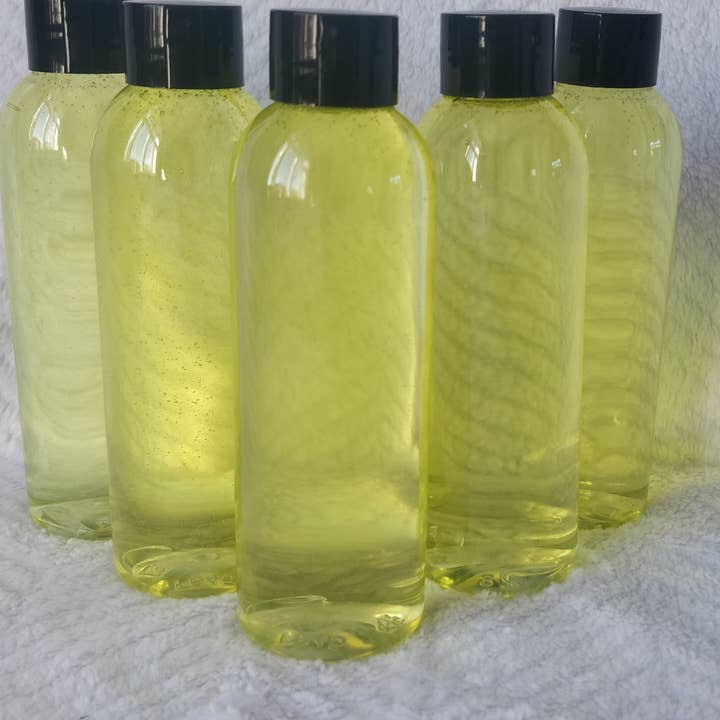 Witchy Wednesdays - Vente Shampoing et gel douche 2 en 1 - Homme - Savon liquide 4 en 1 à la banane mousseuse, Gel douche Savon pour les mains Shampooing0