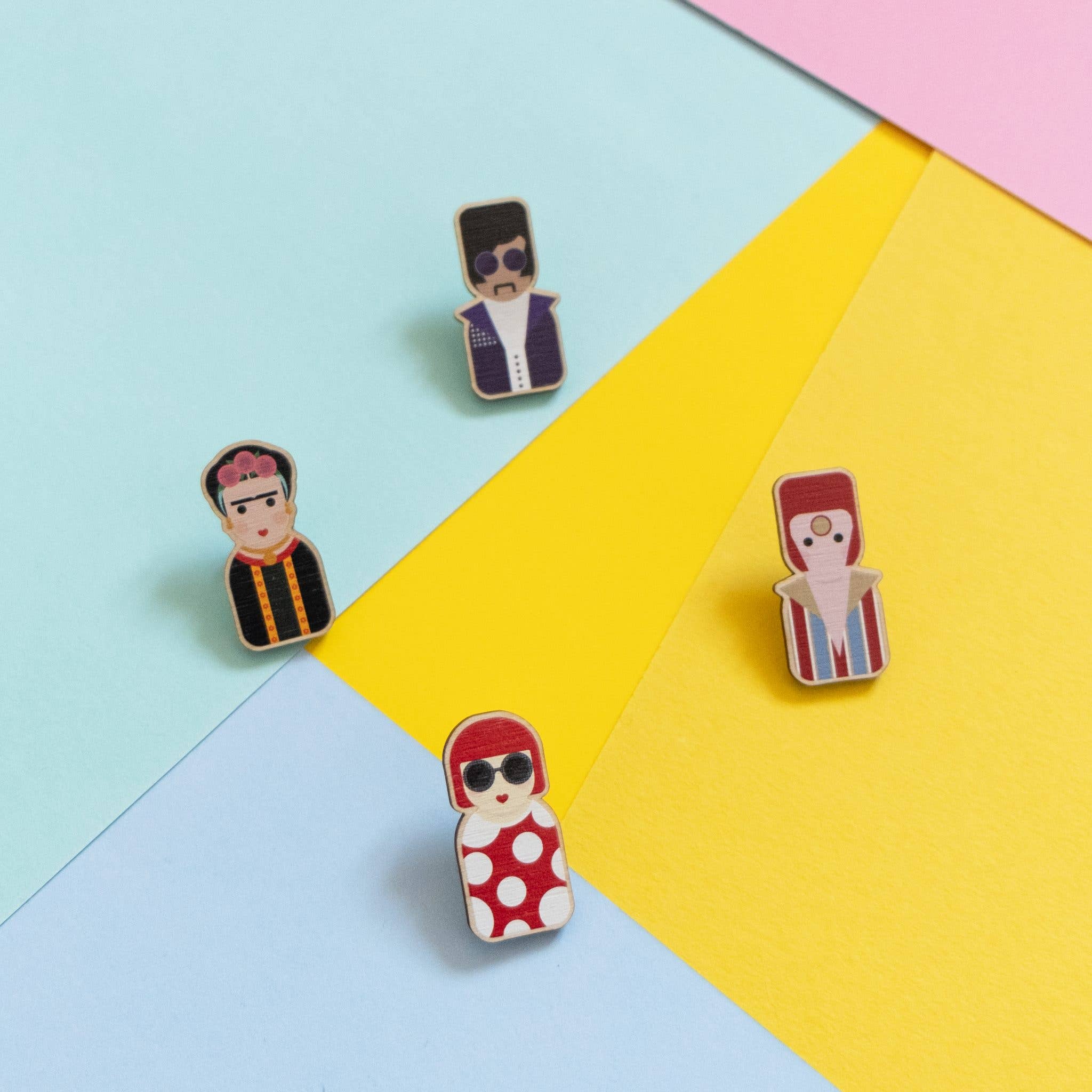 Hey There Munchquin – wholesale Lapel pin/button – Elvis Presley eco-friendly wooden pin2