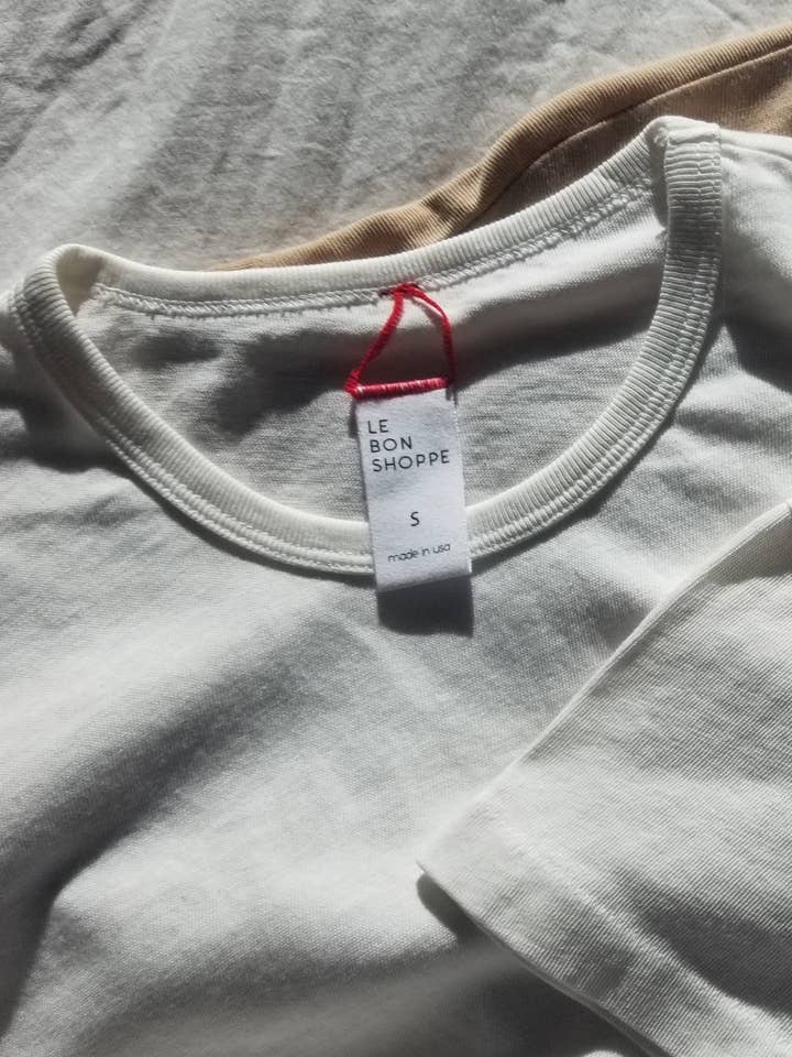 Le Bon Shoppe - Vente T-shirt – femme - Her Tee - T-shirt décontracté pour femme (2S-2M-1L)27