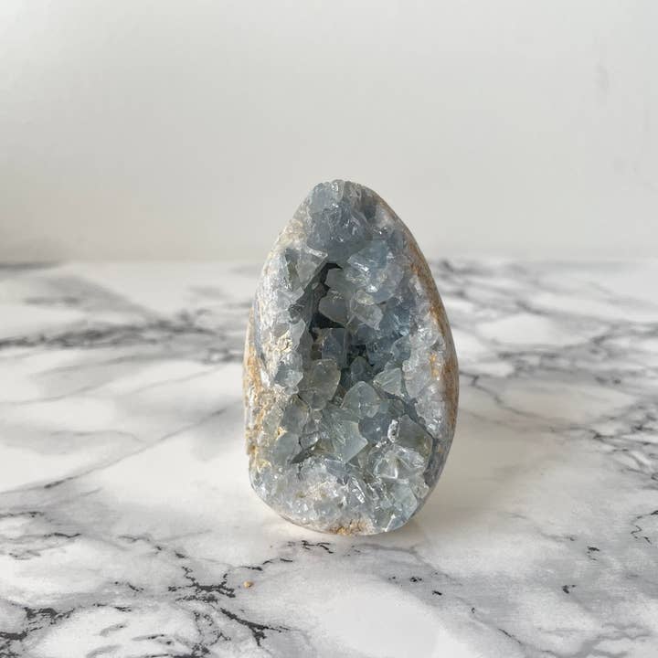 Geode in cristallo celestite per la vendita all'ingrosso da parte di Tsuchi Crystals